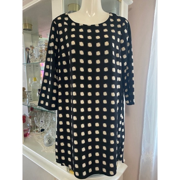 La Classe Couture polka dot Dress Size M NWOT - Picture 2 of 8